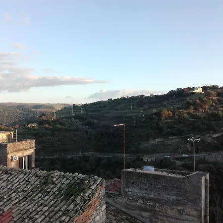 Giumbabulla Luxury House