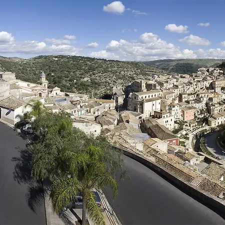 Giumbabulla Luxury House Bed and breakfast Ragusa